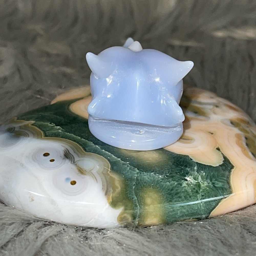 Blue Chalcedony Dragon Head - Picture 5 of 11